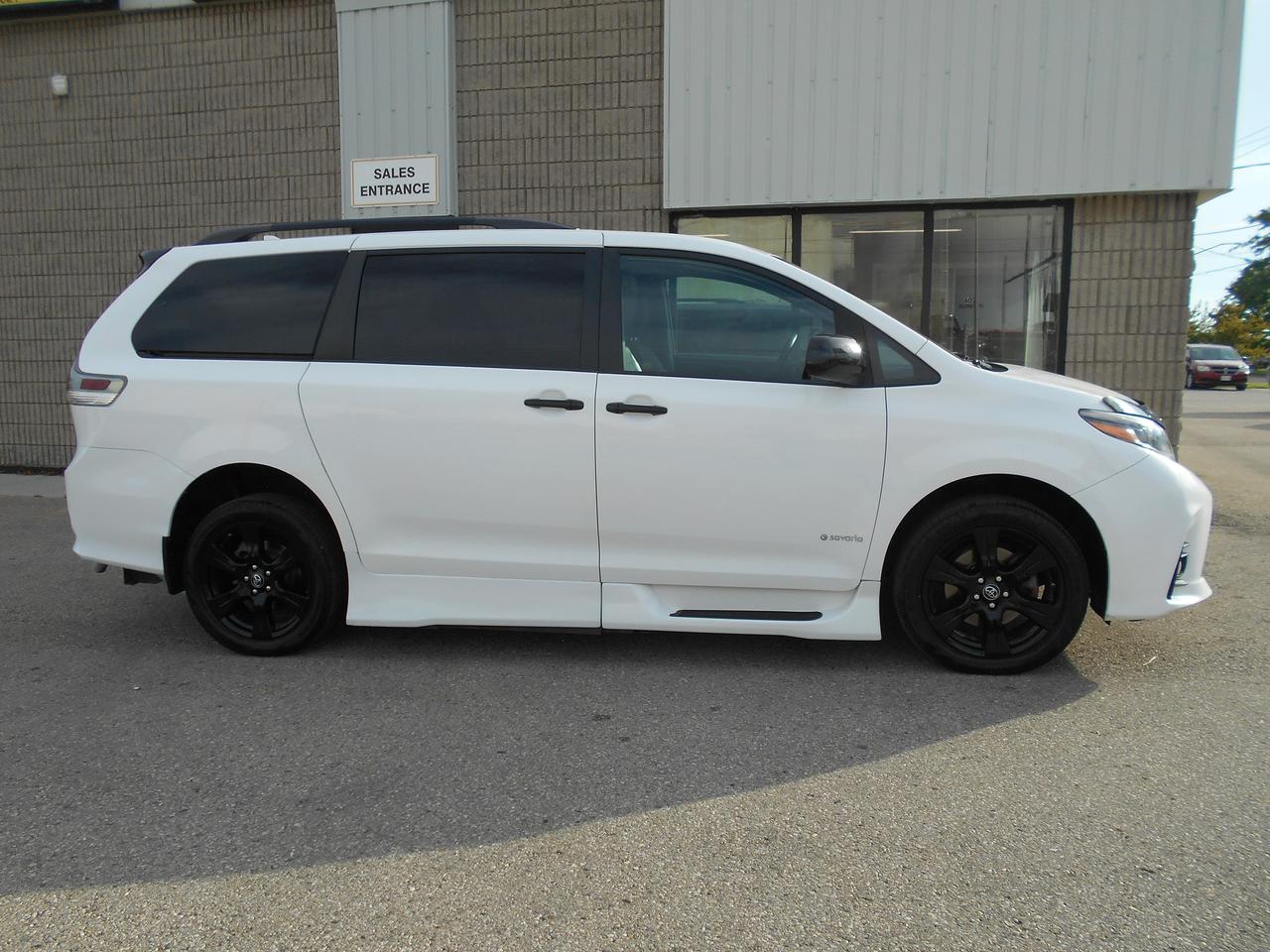 2019 Toyota Sienna SE-Wheelchair Accessible Side Entry- Manual Photo