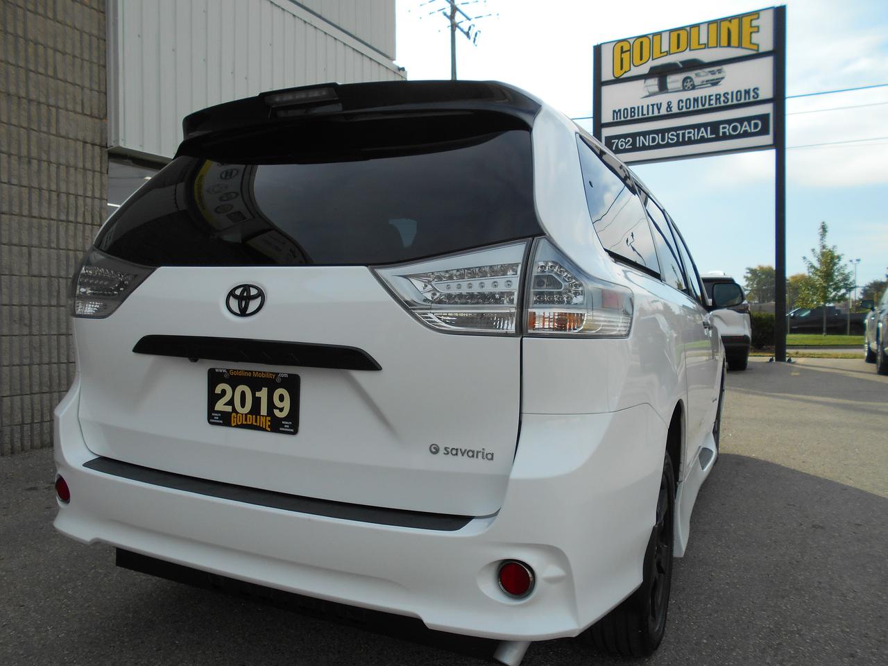 2019 Toyota Sienna SE-Wheelchair Accessible Side Entry- Manual Photo