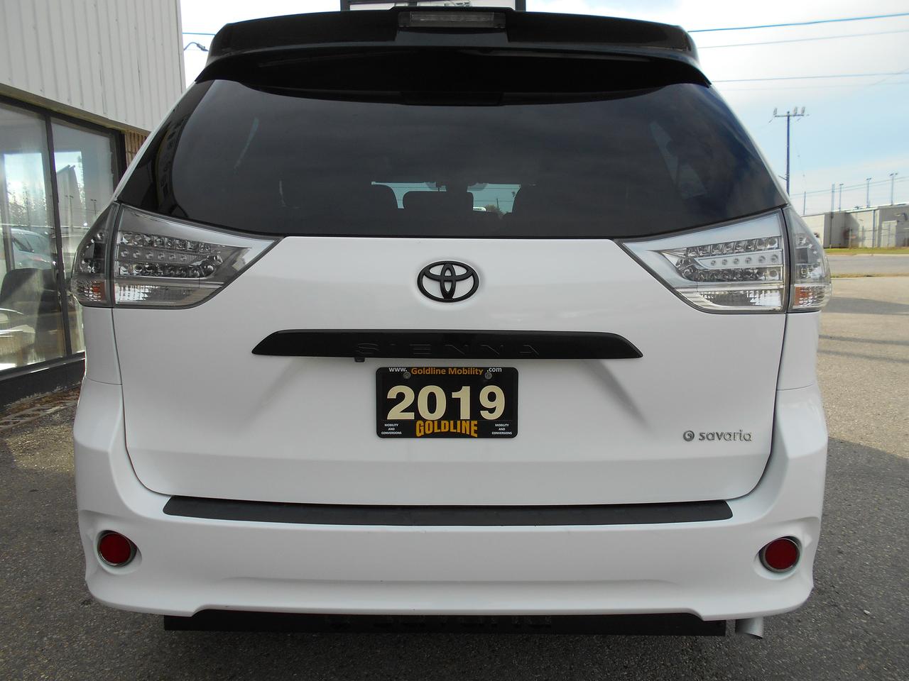 2019 Toyota Sienna SE-Wheelchair Accessible Side Entry- Manual Photo