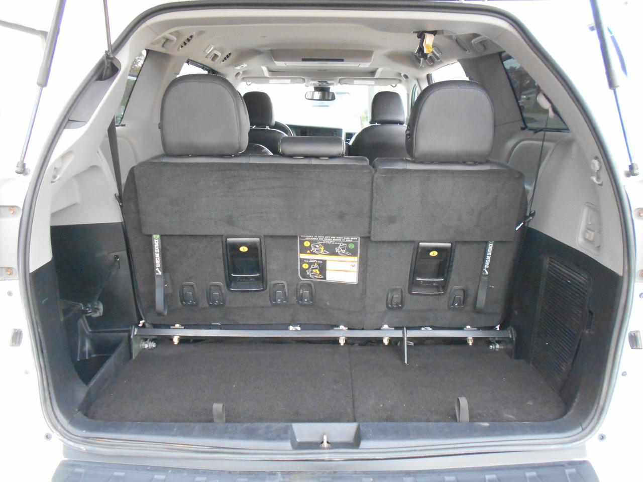 2019 Toyota Sienna SE-Wheelchair Accessible Side Entry- Manual Photo