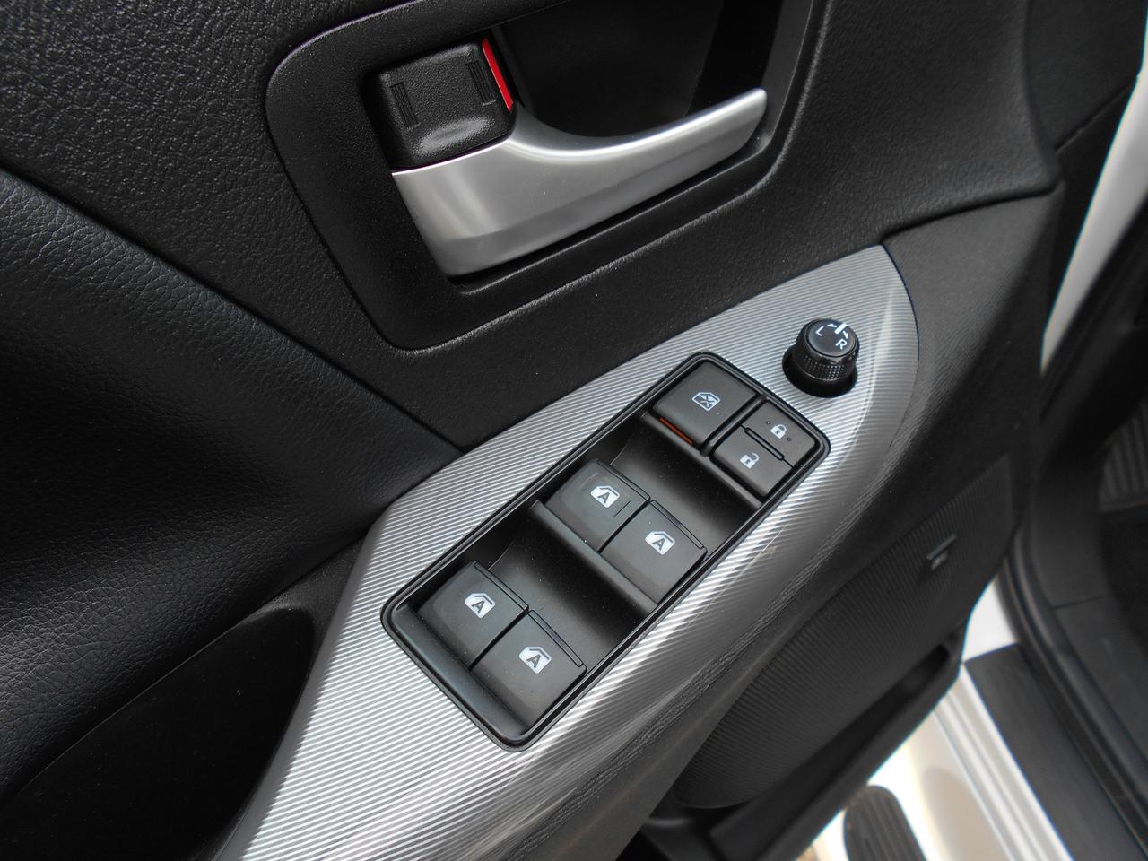 2019 Toyota Sienna SE-Wheelchair Accessible Side Entry- Manual Photo