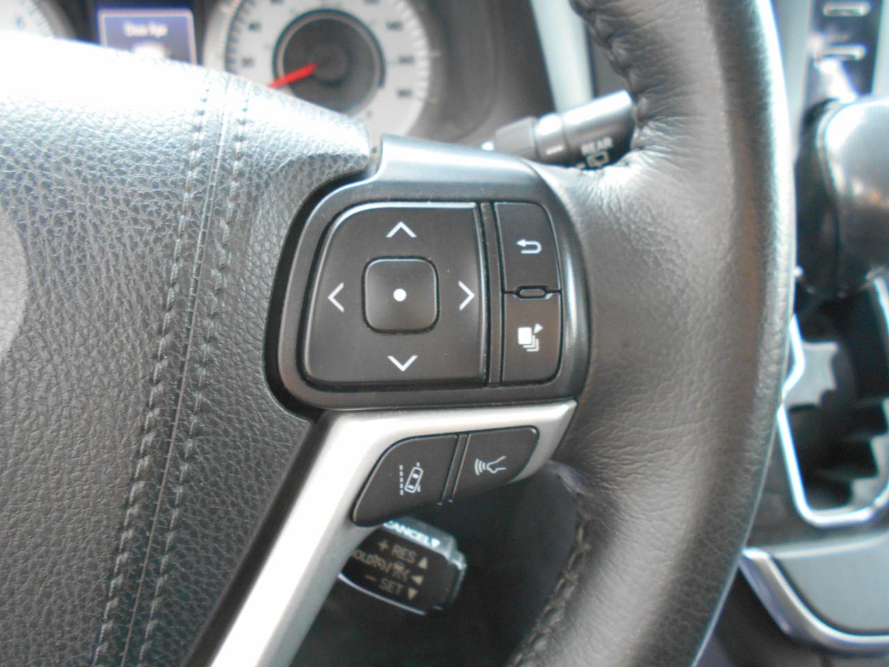 2019 Toyota Sienna SE-Wheelchair Accessible Side Entry- Manual Photo