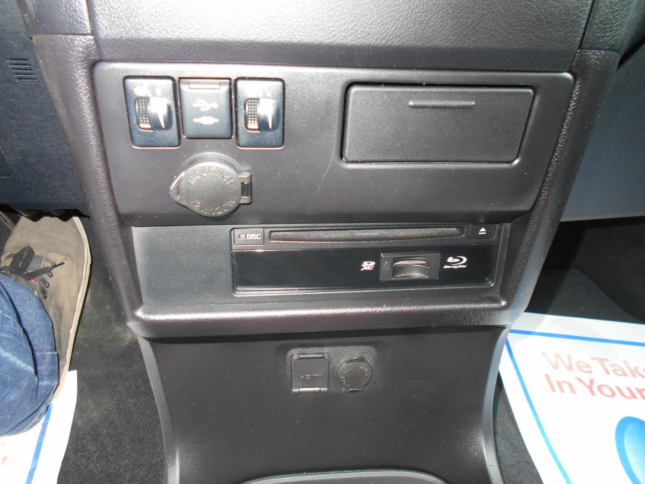 2019 Toyota Sienna SE-Wheelchair Accessible Side Entry- Manual Photo