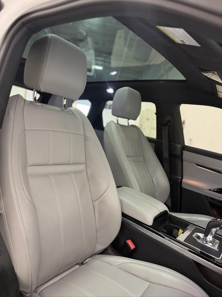2023 Land Rover Range Rover Evoque P250 S Photo