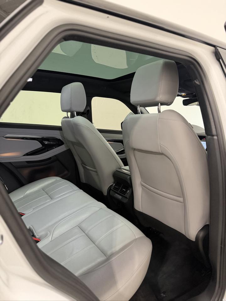 2023 Land Rover Range Rover Evoque P250 S Photo