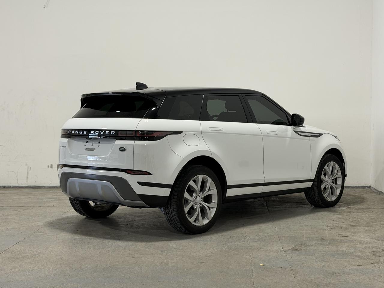 2023 Land Rover Range Rover Evoque P250 S Photo3