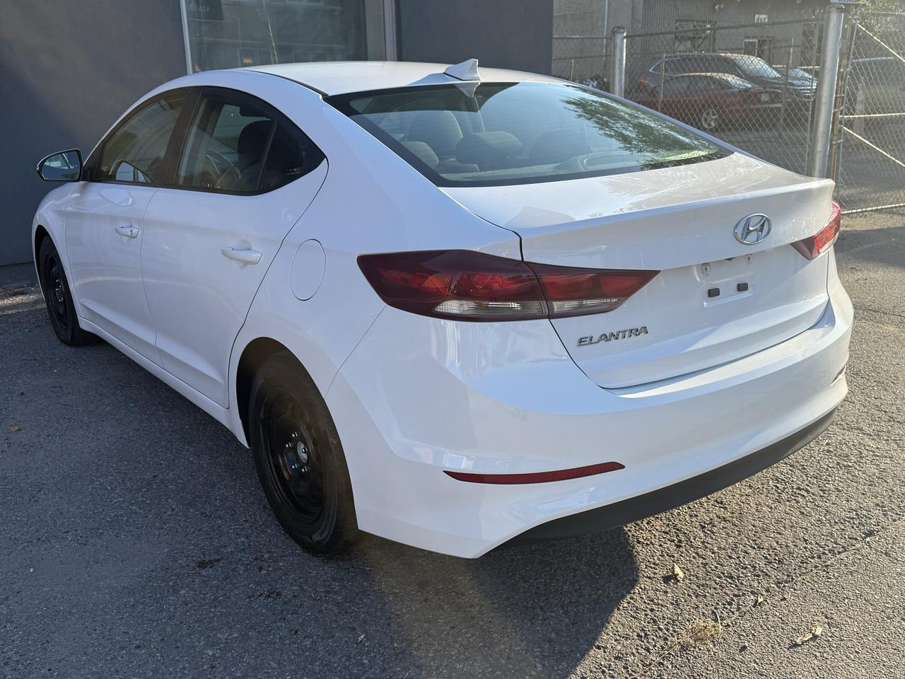 2017 Hyundai Elantra GL Photo