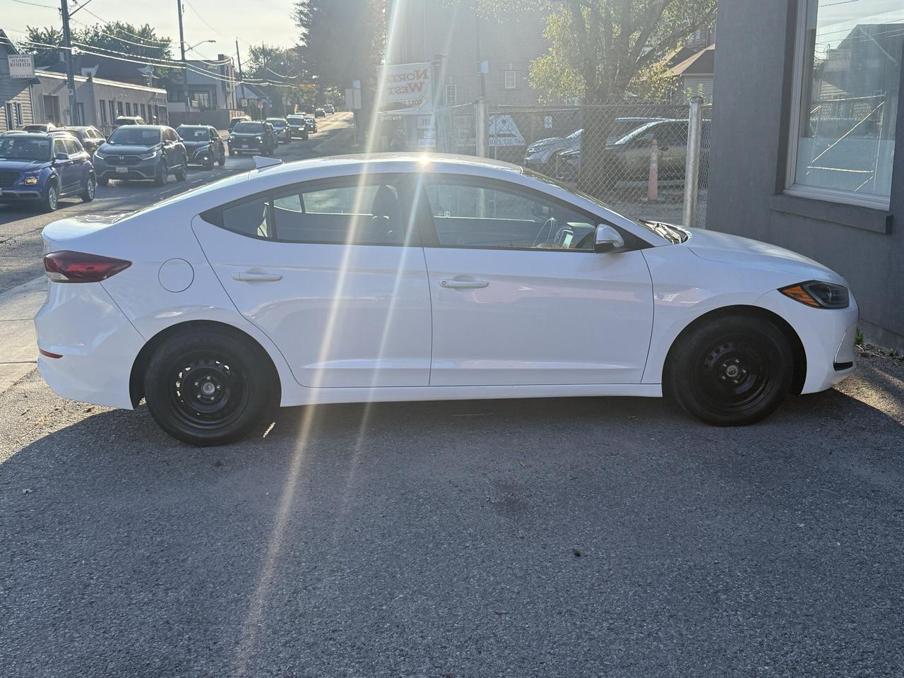 2017 Hyundai Elantra GL Photo