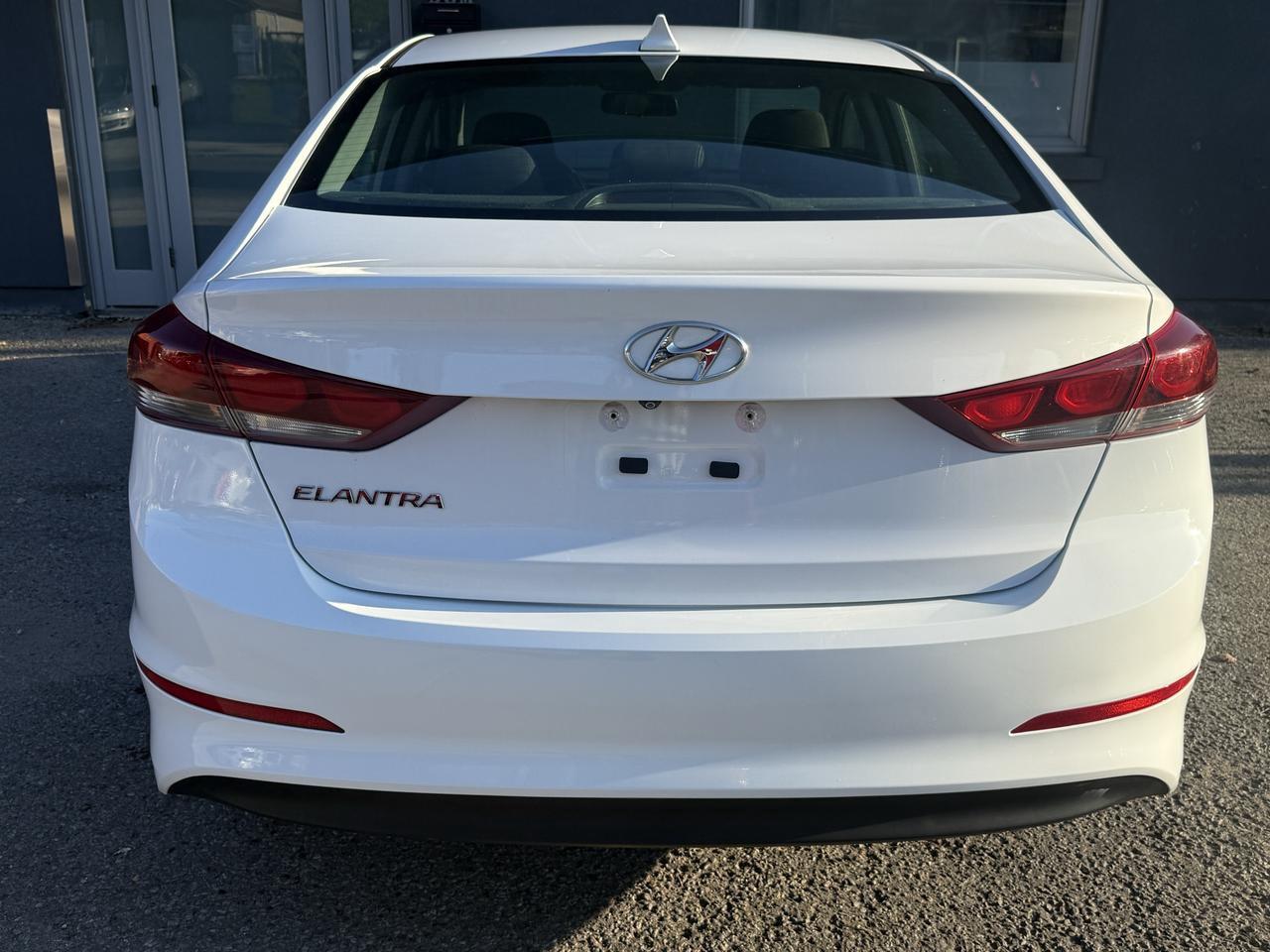 2017 Hyundai Elantra GL Photo
