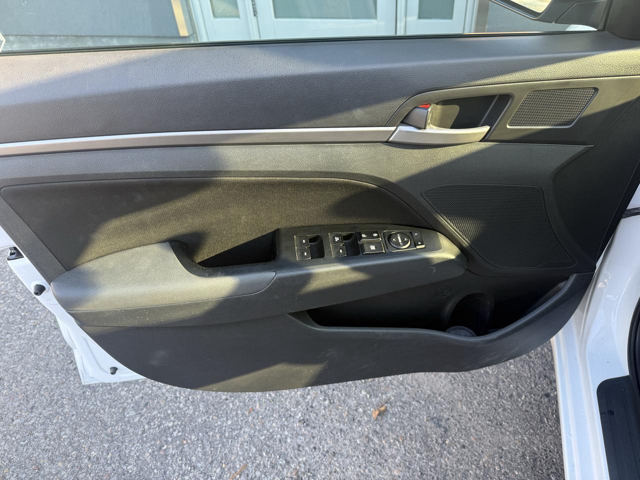 2017 Hyundai Elantra GL Photo