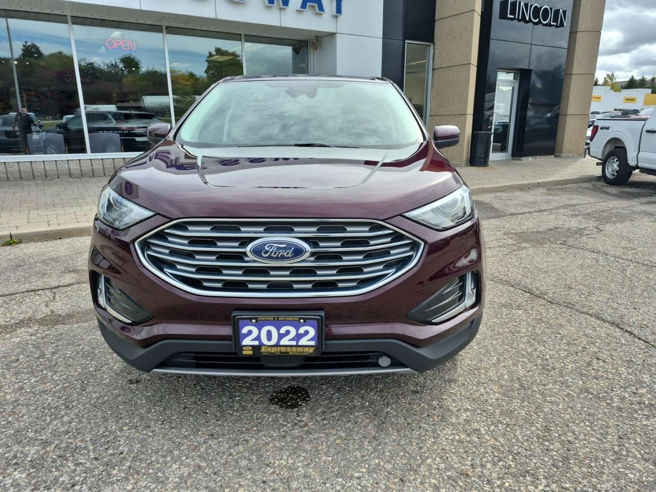 2022 Ford Edge SEL, AWD, LOCAL VEHICLE, 201A PACKAGE, REAR CAMERA Photo