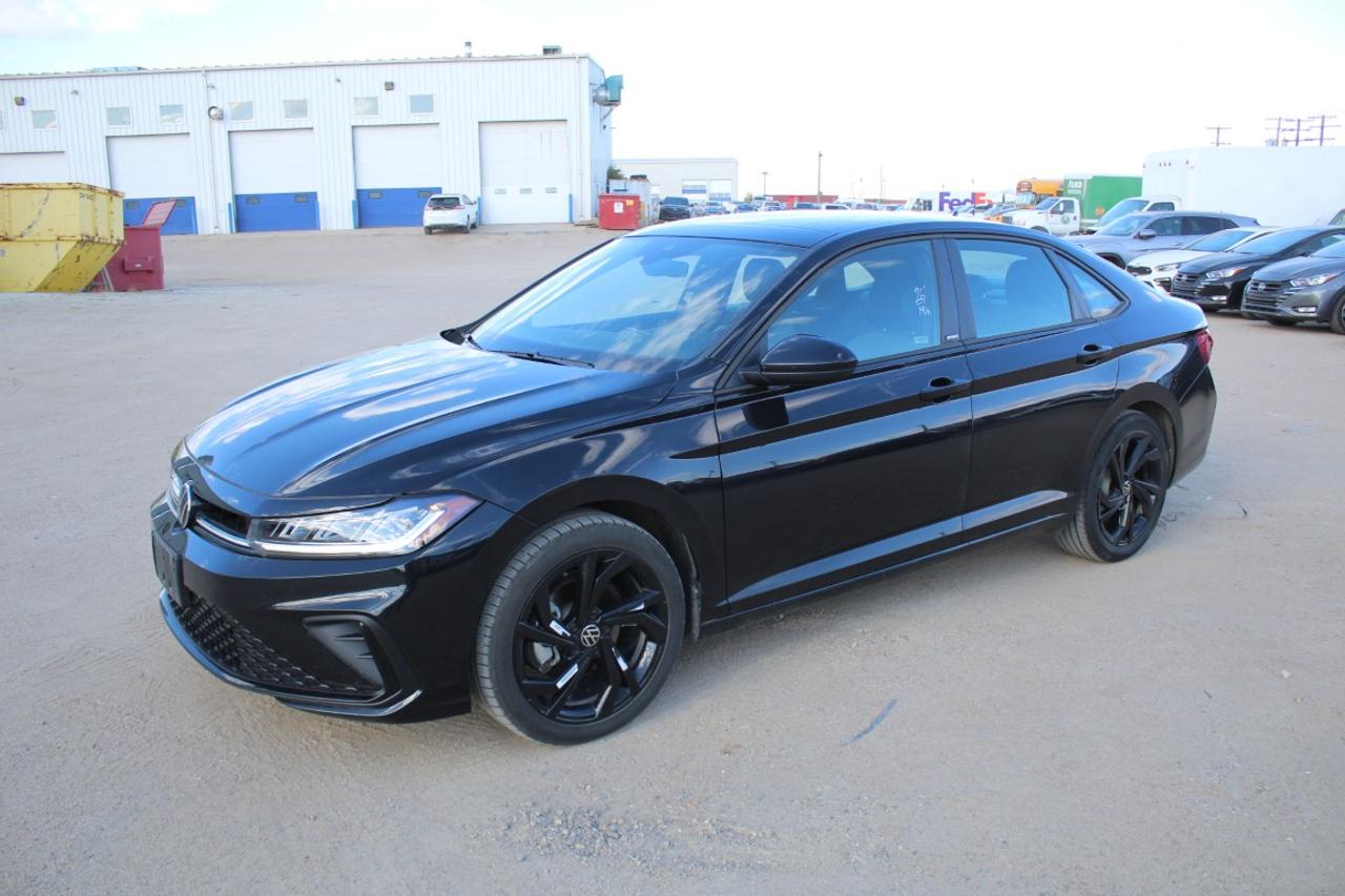 2026 Volkswagen Jetta Comfortline Sport w/Htd L.wrap, S/R, BUC - Photo #1