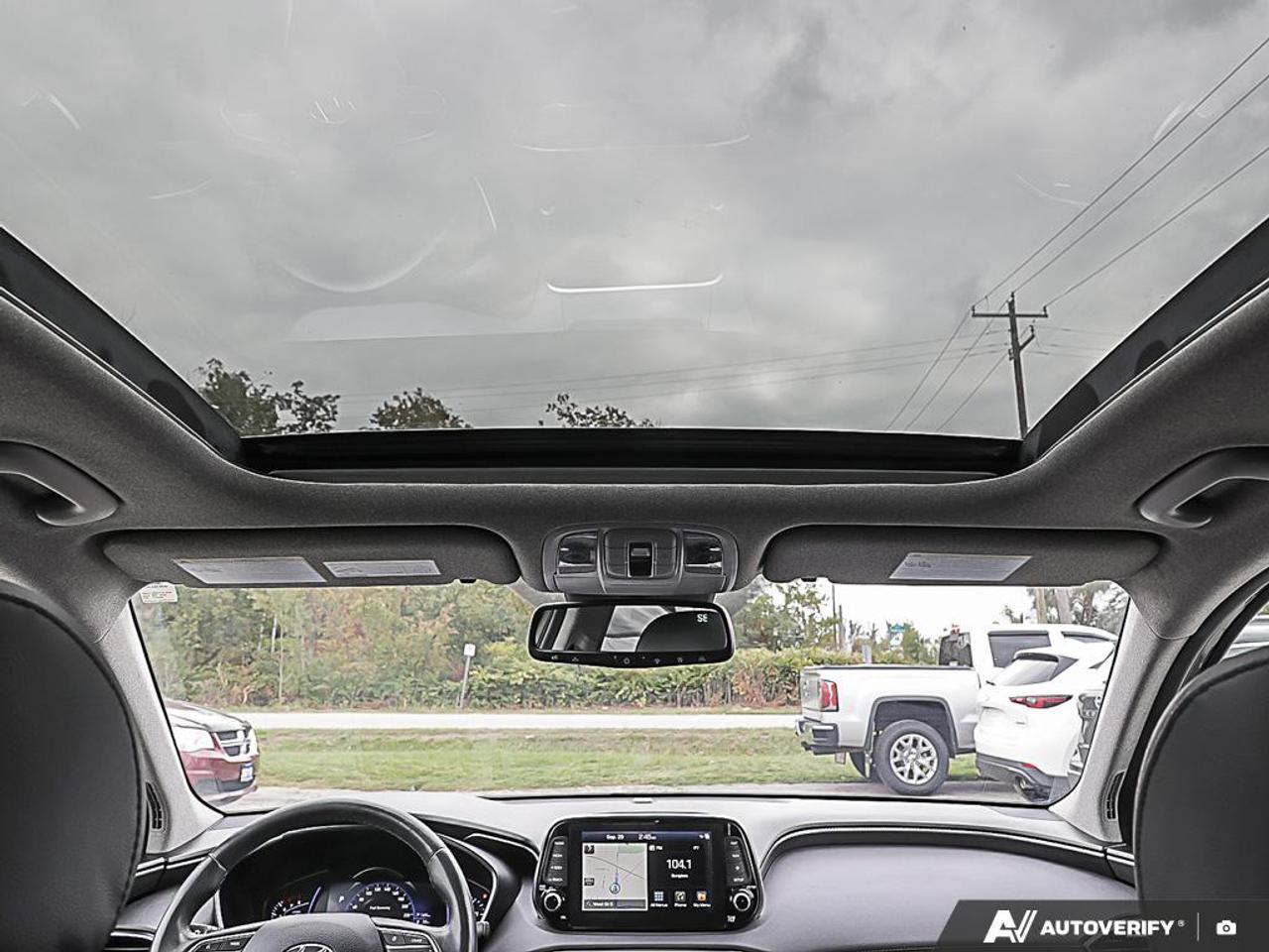 2019 Hyundai Santa Fe 2.0T Ultimate AWD,NAVI,PWR T/GATE,LEATHER INT,PANO Photo