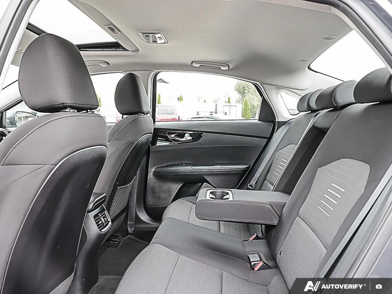 2021 Kia Forte EX+, R/V CAM, BSM, LKA, HEATED SEATS & S.WHEEL - Photo #24