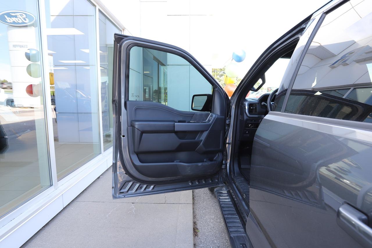 2025 Ford F-150 XLT 4WD SuperCrew 5.5' Box Photo