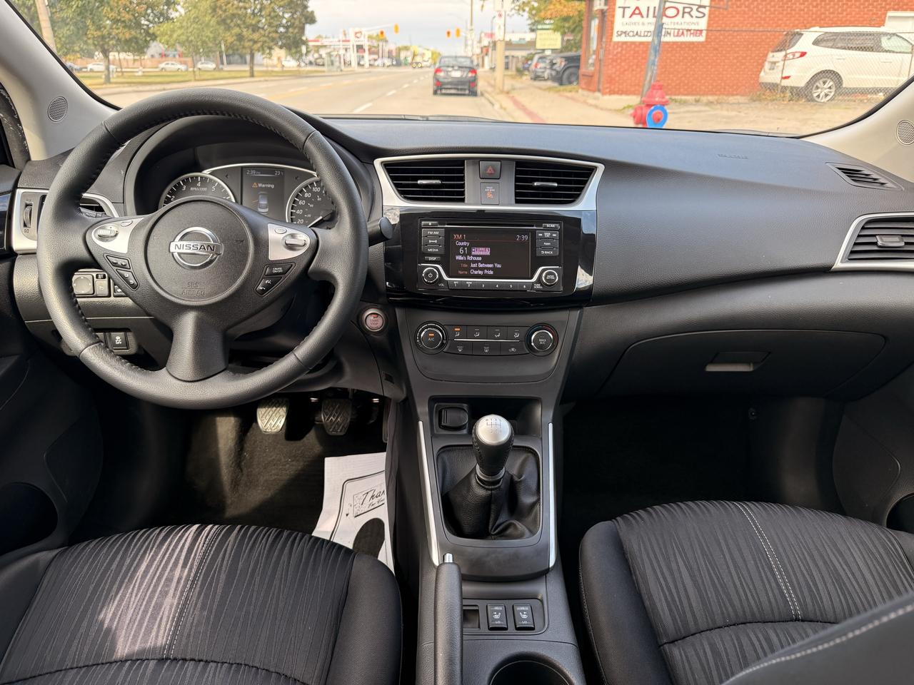 2016 Nissan Sentra 4DR SDN MAN SV Photo