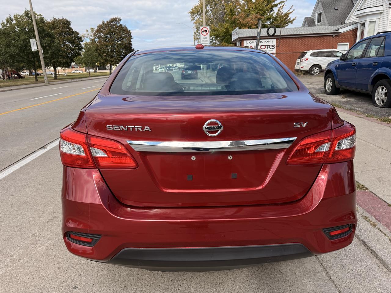 2016 Nissan Sentra 4DR SDN MAN SV Photo