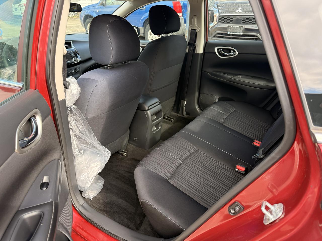 2016 Nissan Sentra 4DR SDN MAN SV Photo