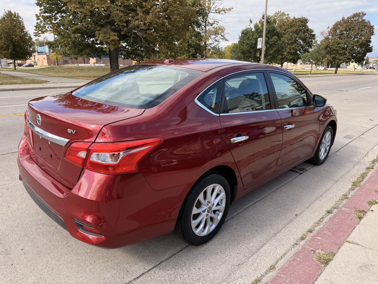 2016 Nissan Sentra 4DR SDN MAN SV Photo