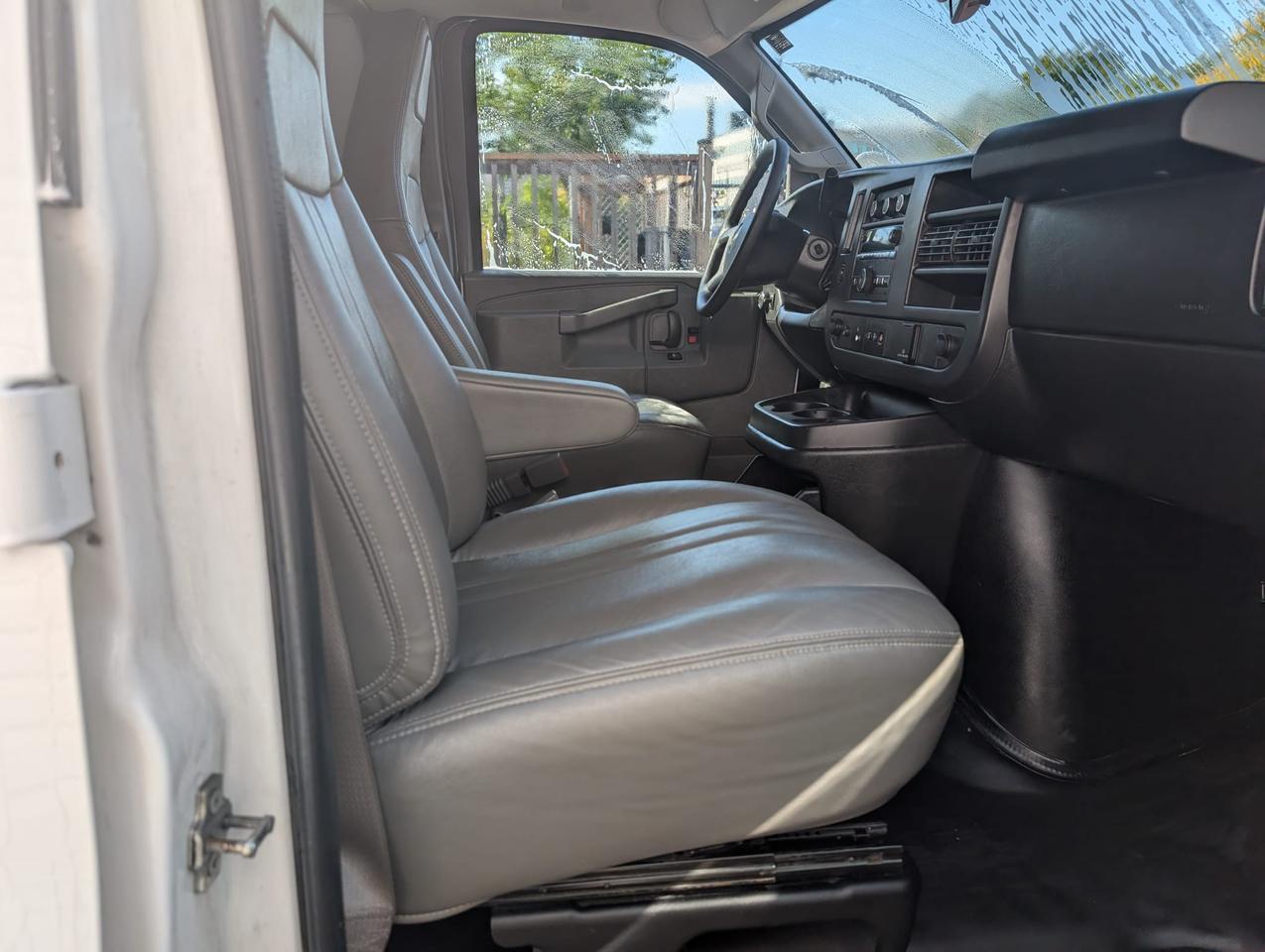 2018 Chevrolet Express Cargo Van RWD 2500 155" Photo
