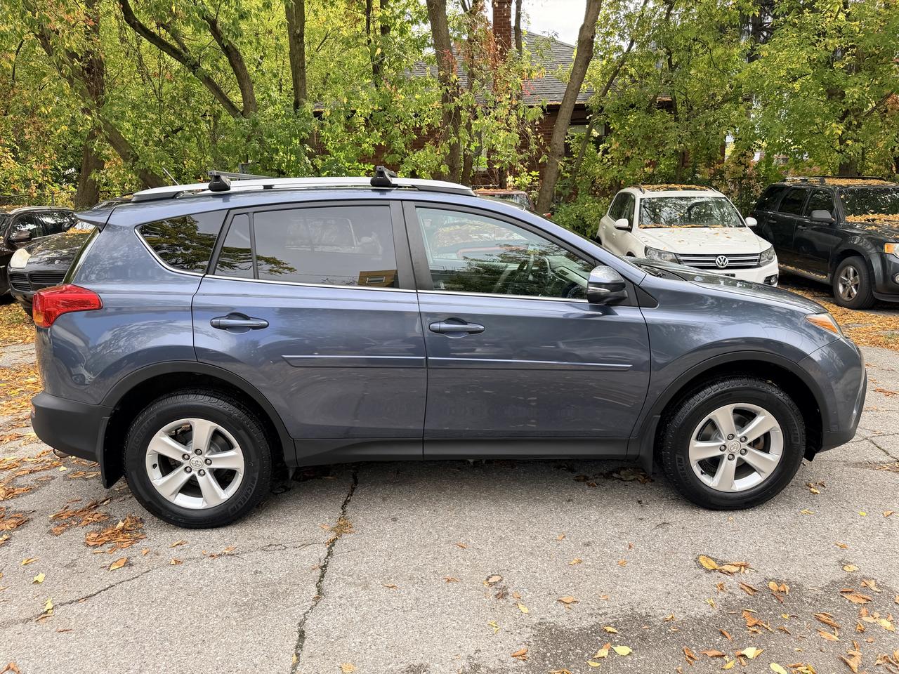 2013 Toyota RAV4 XLE | 4WD | CLEAN CARFAX Photo