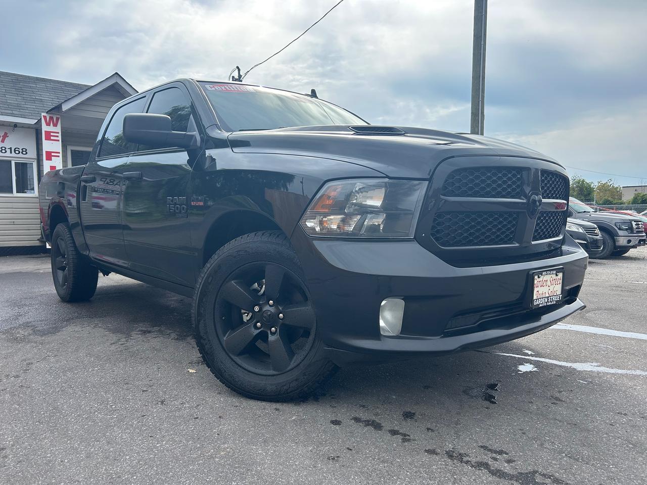 2020 RAM 1500 Classic EXPRESS Photo