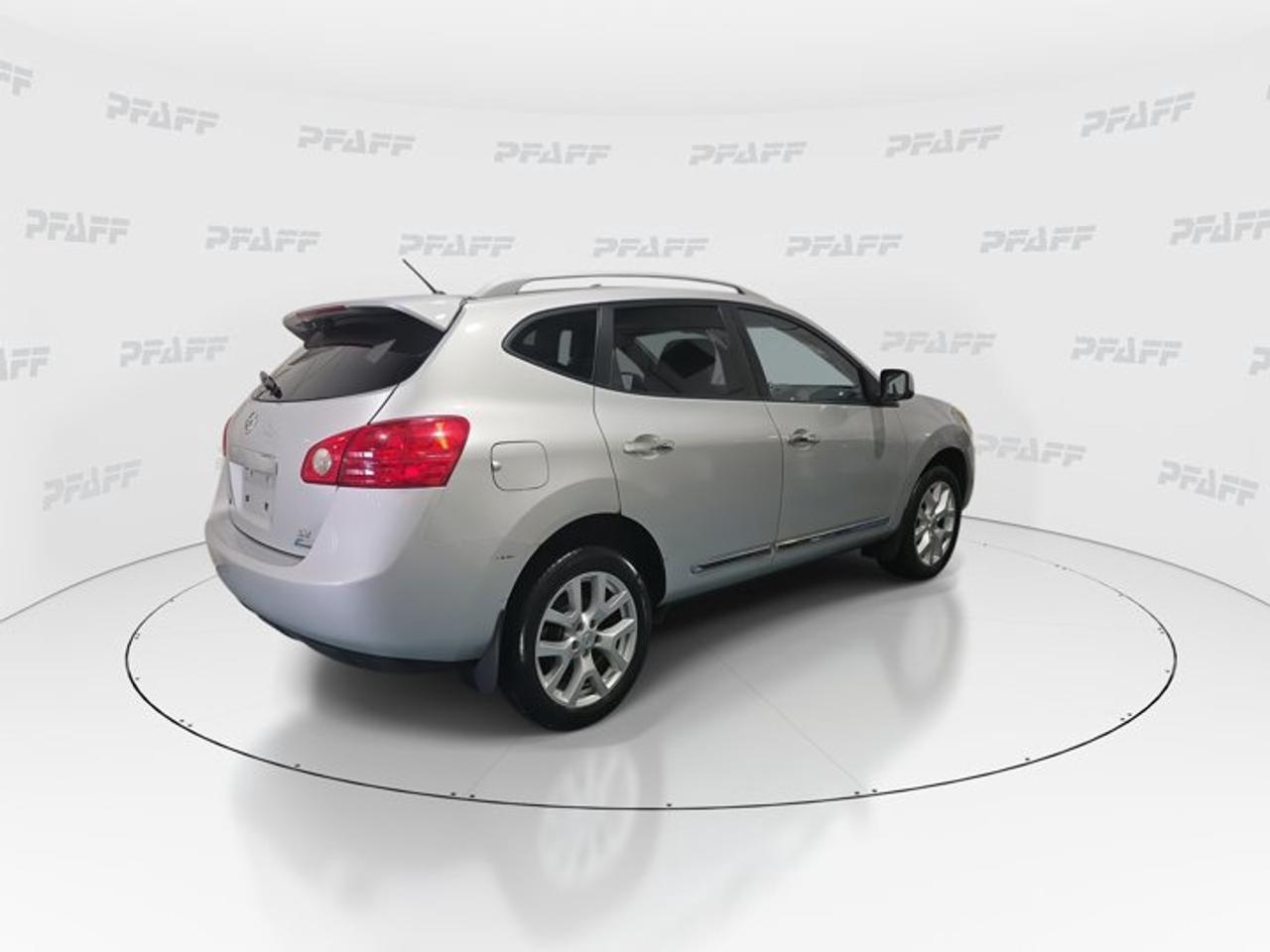 2011 Nissan Rogue SV Photo