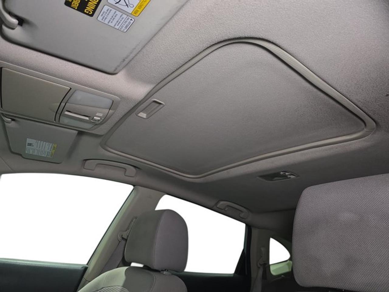 2011 Nissan Rogue SV Photo