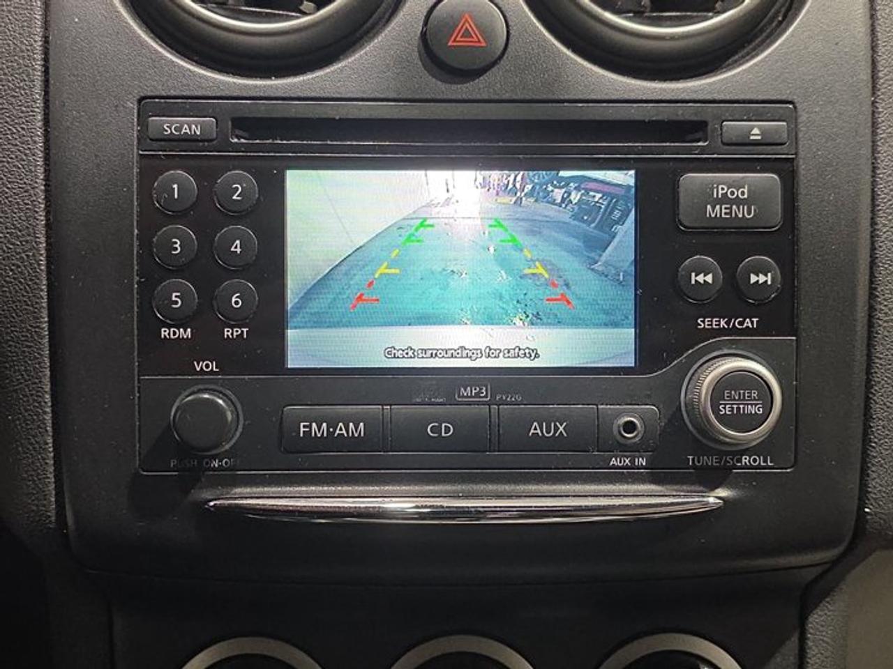 2011 Nissan Rogue SV Photo
