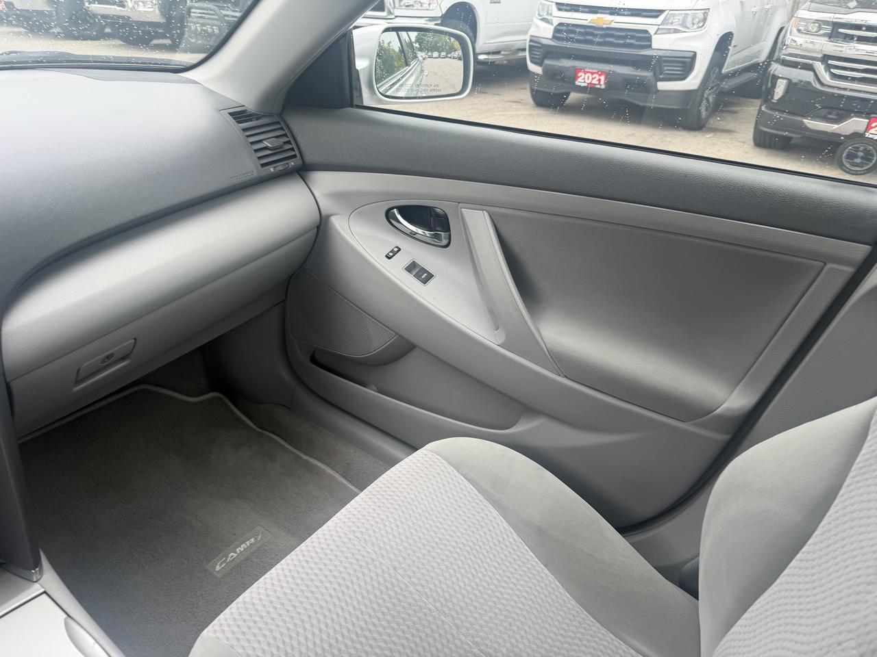 2011 Toyota Camry LE | Low Low Kms | Very Well Maintained Photo