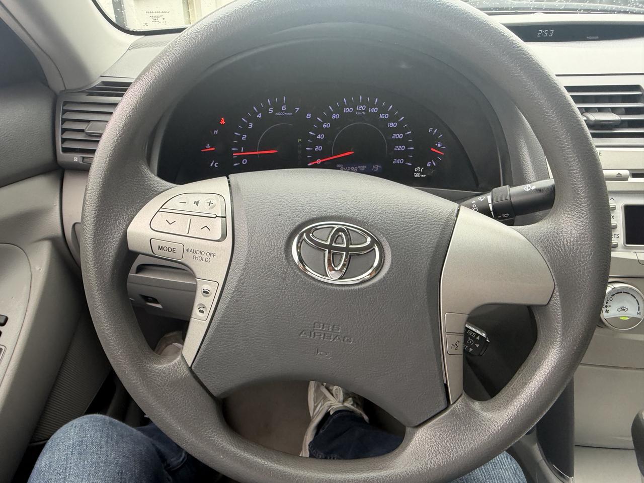 2011 Toyota Camry LE | Low Low Kms | Very Well Maintained Photo
