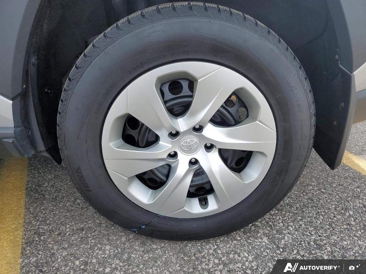 2021 Toyota RAV4 LE AWD-BLIND SPOT-ADAPTIVE CRUISE-LANE/STEERING AS Photo