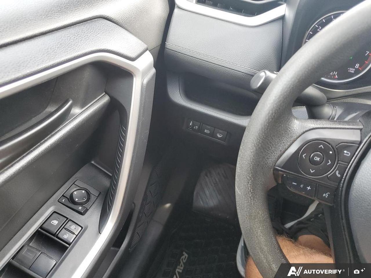 2021 Toyota RAV4 LE AWD-BLIND SPOT-ADAPTIVE CRUISE-LANE/STEERING AS Photo