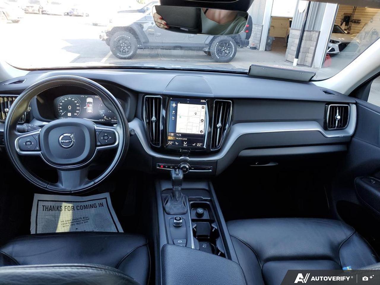 2020 Volvo XC60 T5 AWD Momentum Photo