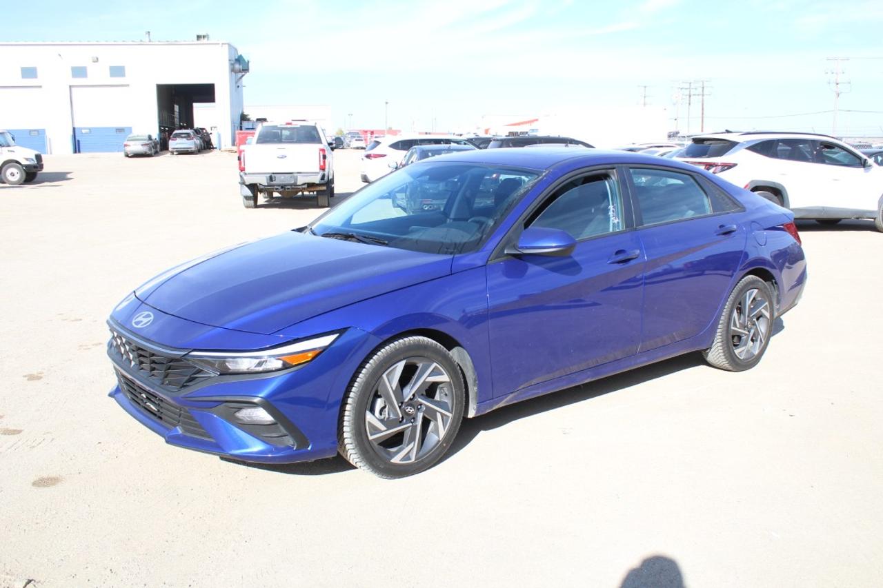 2025 Hyundai Elantra Preferred IVT w/Tech Pkg, Htd cloth, S/R, NAV, BUC - Photo #1