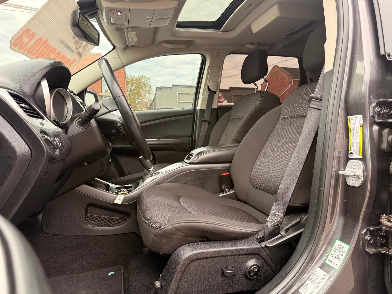 2014 Dodge Journey SXT Photo
