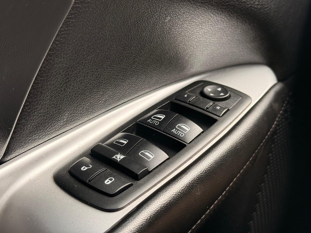 2014 Dodge Journey SXT Photo
