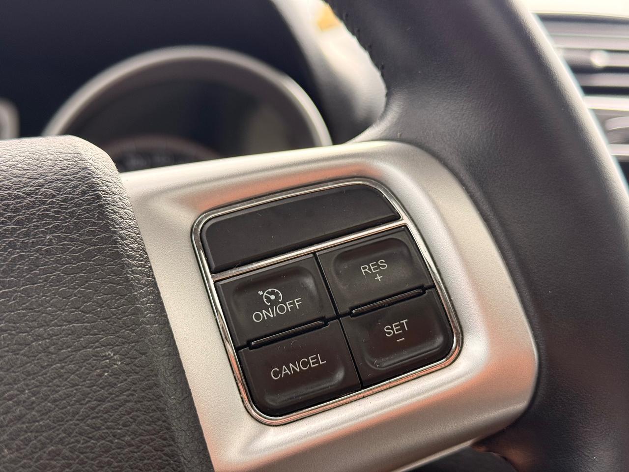 2014 Dodge Journey SXT Photo