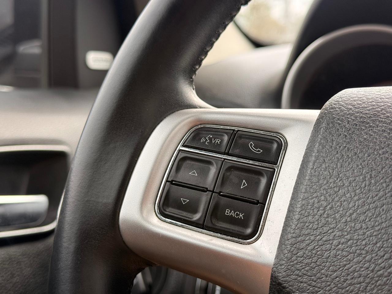 2014 Dodge Journey SXT Photo