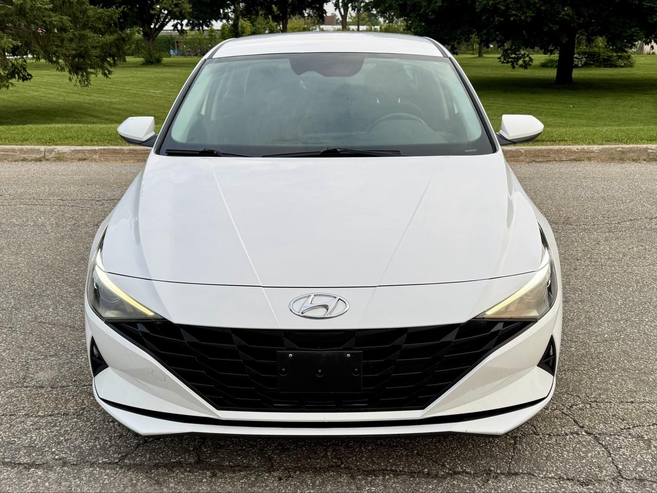 2022 Hyundai Elantra Preferred Photo1