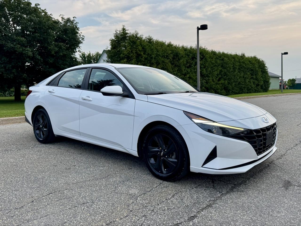 2022 Hyundai Elantra Preferred Photo