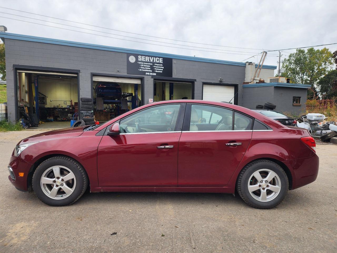 2015 Chevrolet Cruze 2LT l 17 SER RECORDS l 102500KMS l Remote Starter Photo