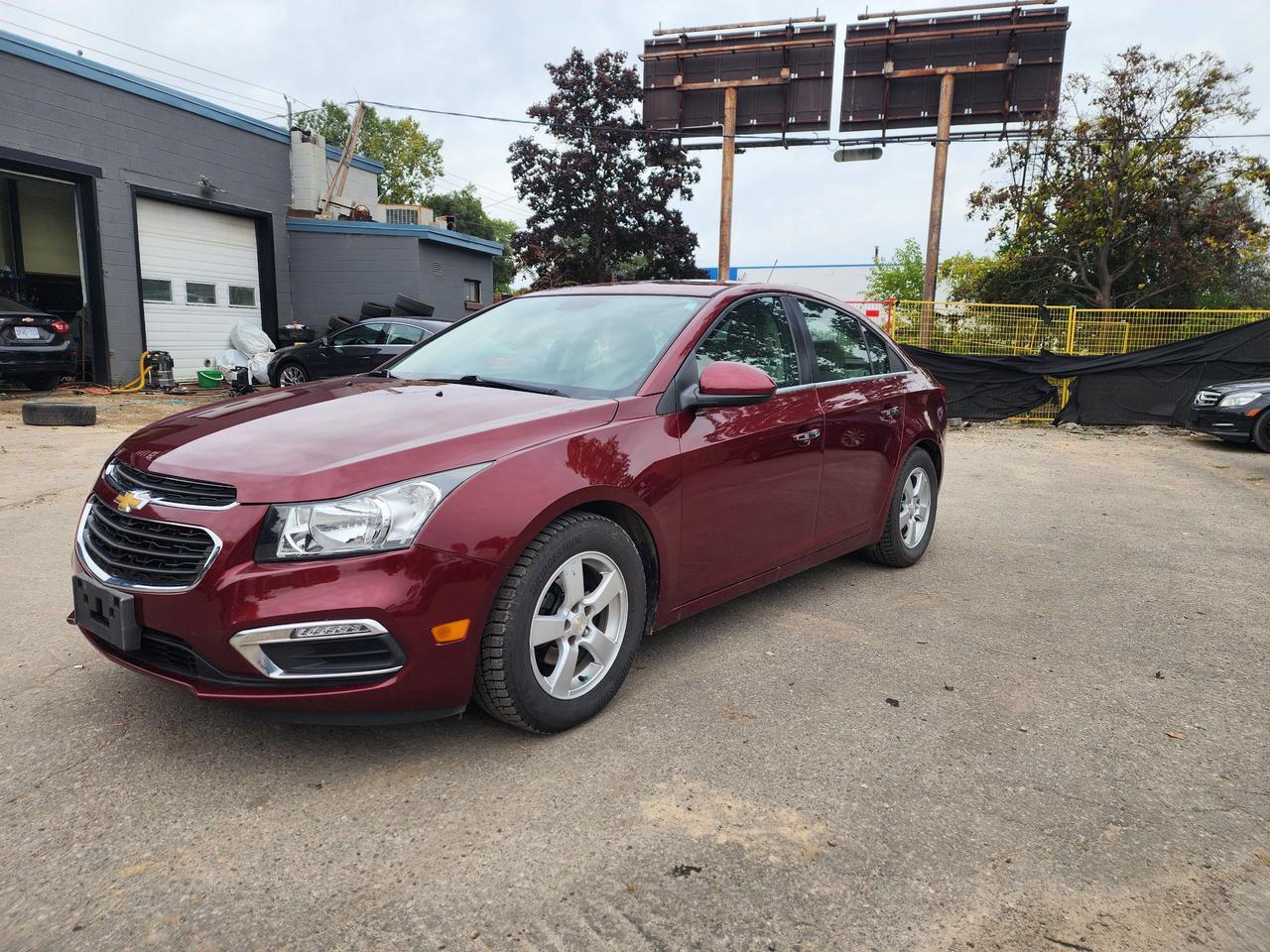 2015 Chevrolet Cruze 2LT l 17 SER RECORDS l 102500KMS l Remote Starter Photo