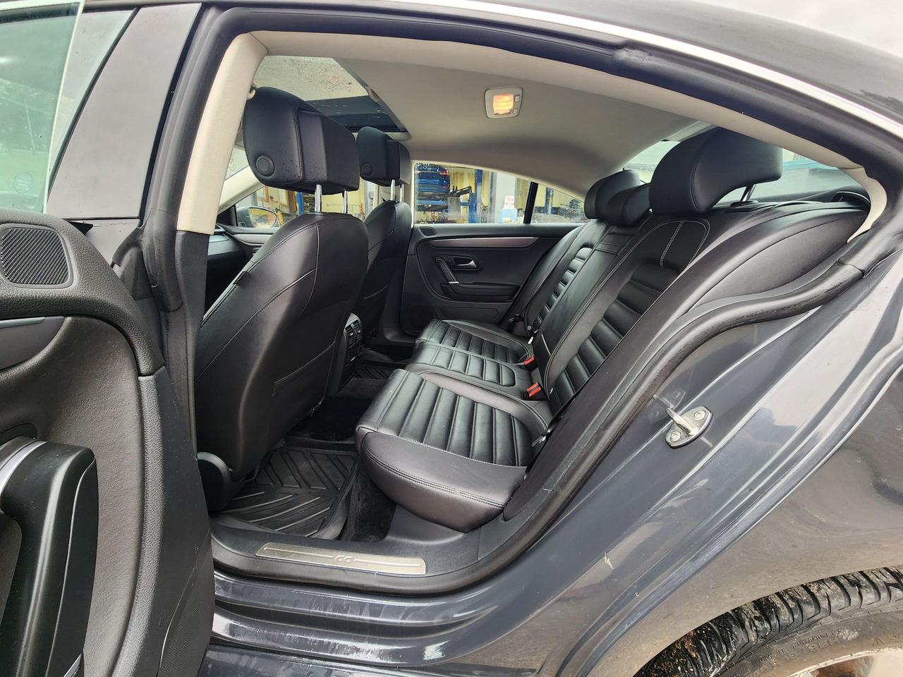 2013 Volkswagen Passat CC Highline CC l 13 Service Records l No Accidents l Photo