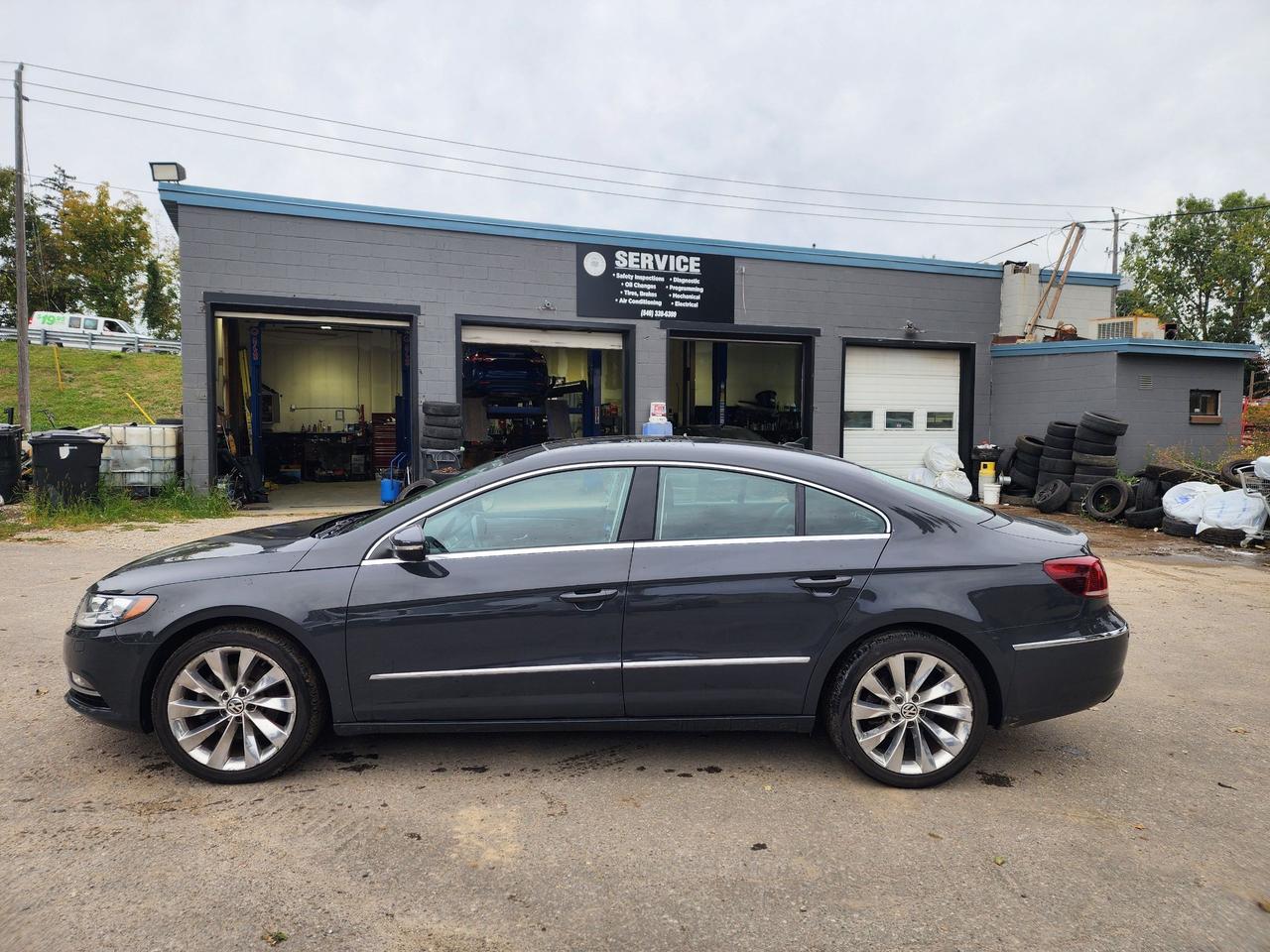 2013 Volkswagen Passat CC Highline CC l 13 Service Records l No Accidents l Photo