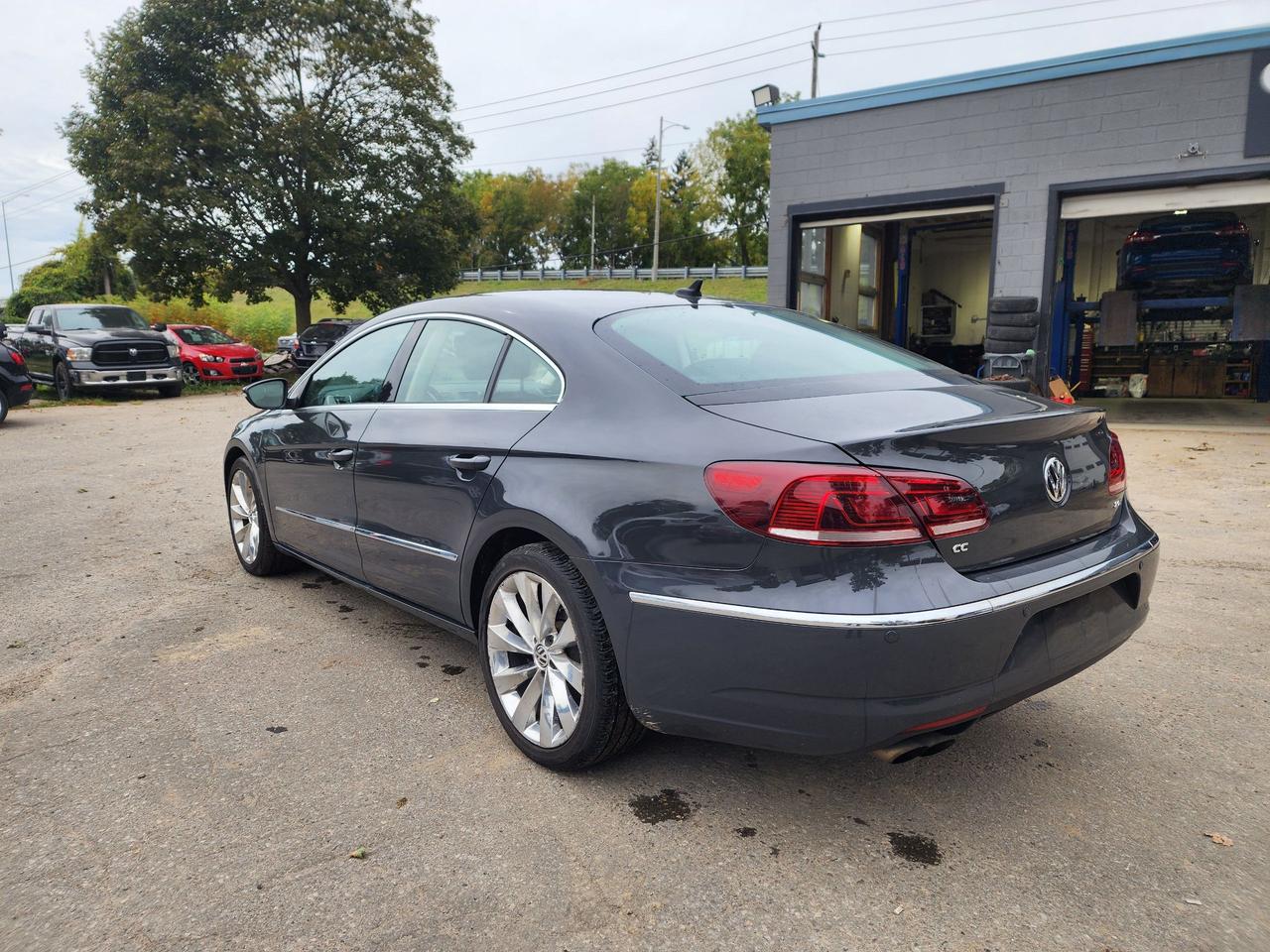 2013 Volkswagen Passat CC Highline CC l 13 Service Records l No Accidents l Photo
