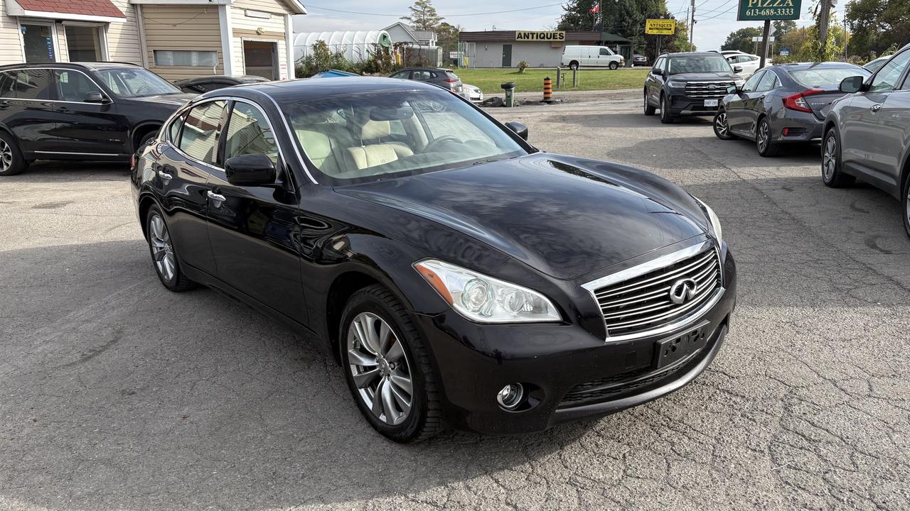 2012 Infiniti M37  Photo