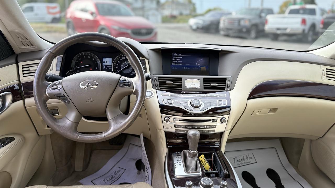 2012 Infiniti M37  Photo