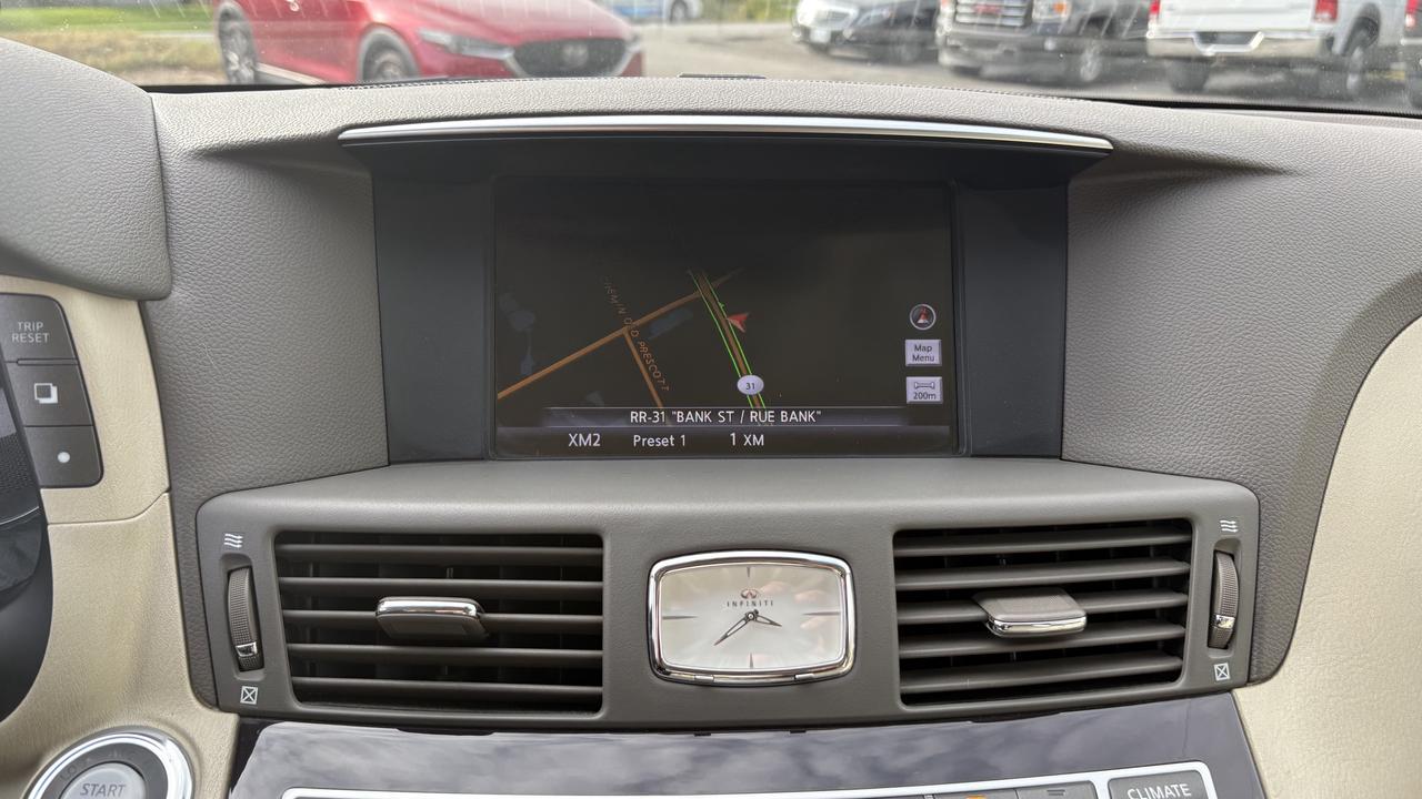 2012 Infiniti M37  Photo