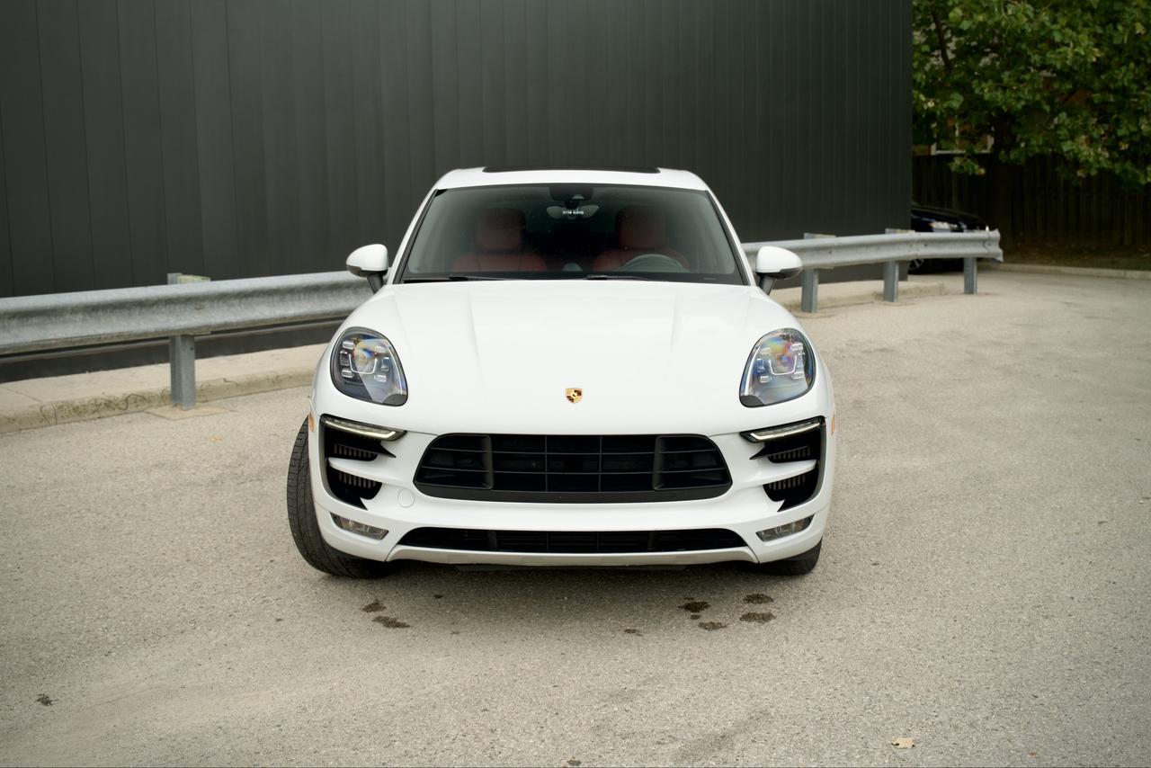 2017 Porsche Macan GTS Photo5